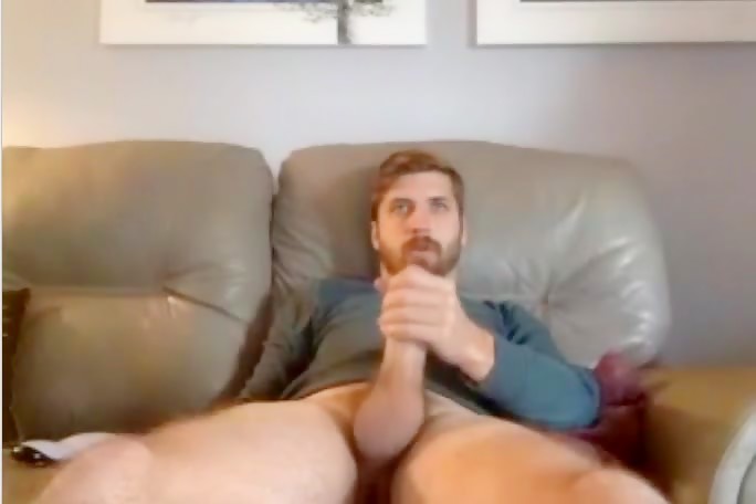 Sexy Guy wank his thick Cock