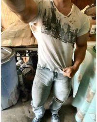 Hot  jeans  guy