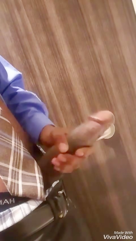 Lunchbreak Cumtime in office clothes