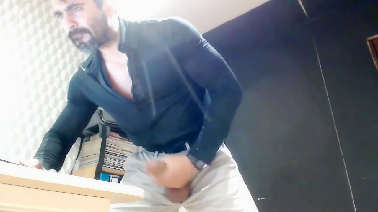 Hot Latino Hunk Webcam