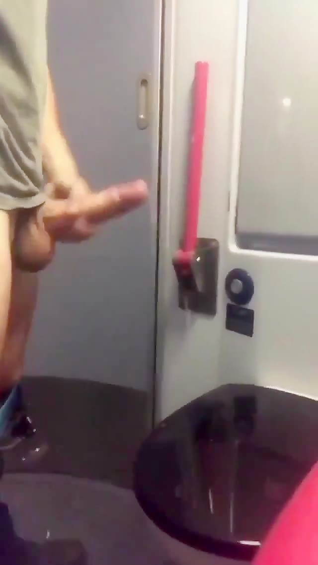 Hung  Lad Pounds out a quick one on the Train