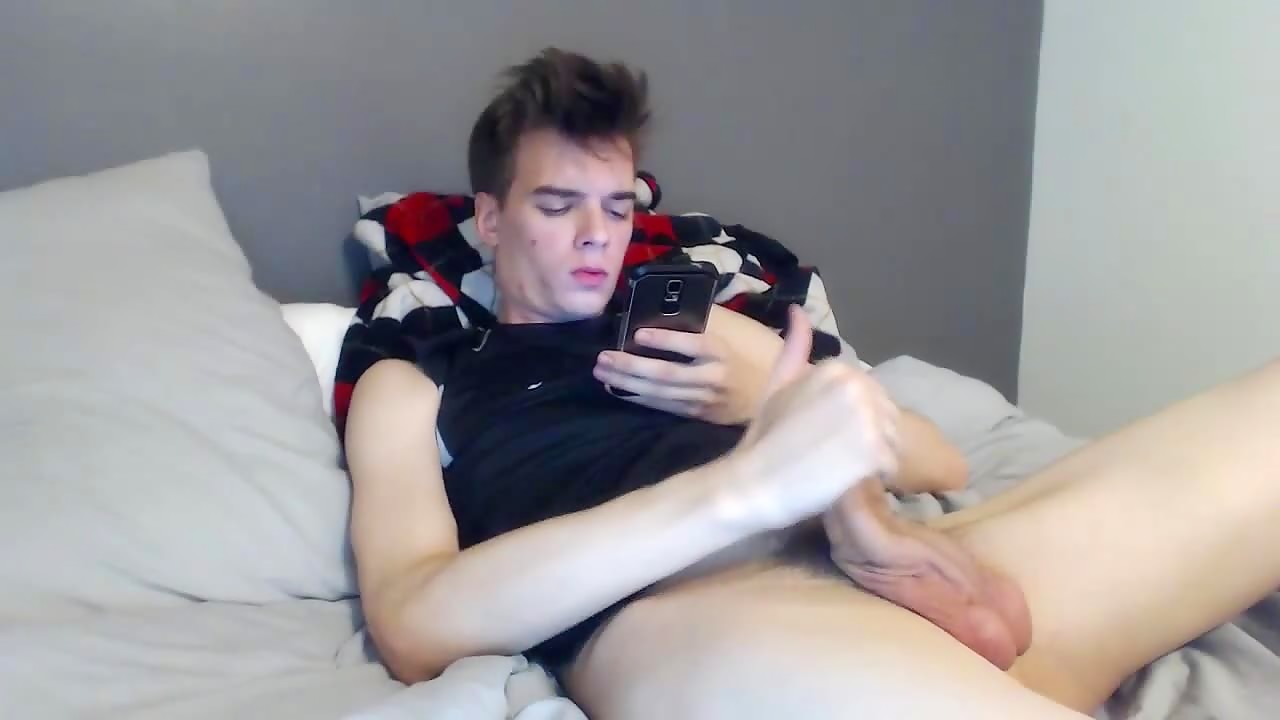 Twink with very long Cock and big Balls cums