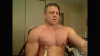 9FatInches Pumps his huge cock