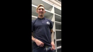 Does anyone have an ID for this guy please?