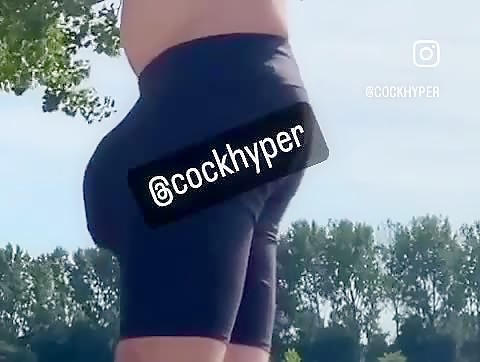 bulging_COCKhyper