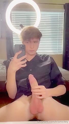 I finally found another vid of Trismickey