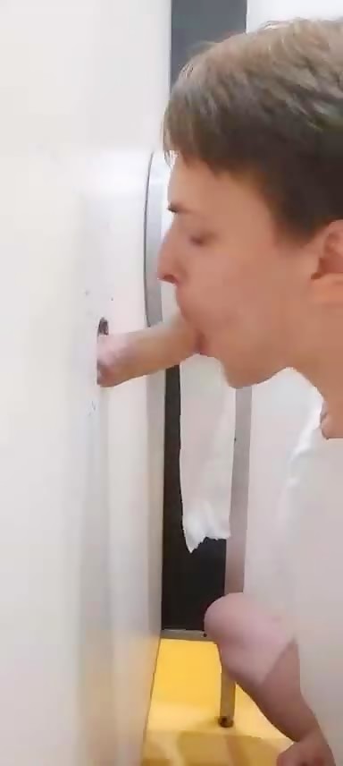 In Russia, gays meet in men's restrooms. 39 cumshots in 5 hours!