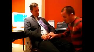 Big-Cock Daddy Blows His Male Secretary